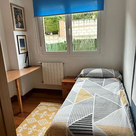 Coqueto Duplex Con Dos Terrazas Y Piscina Cerca De La Playa De La Virgen Del Mar * Santander